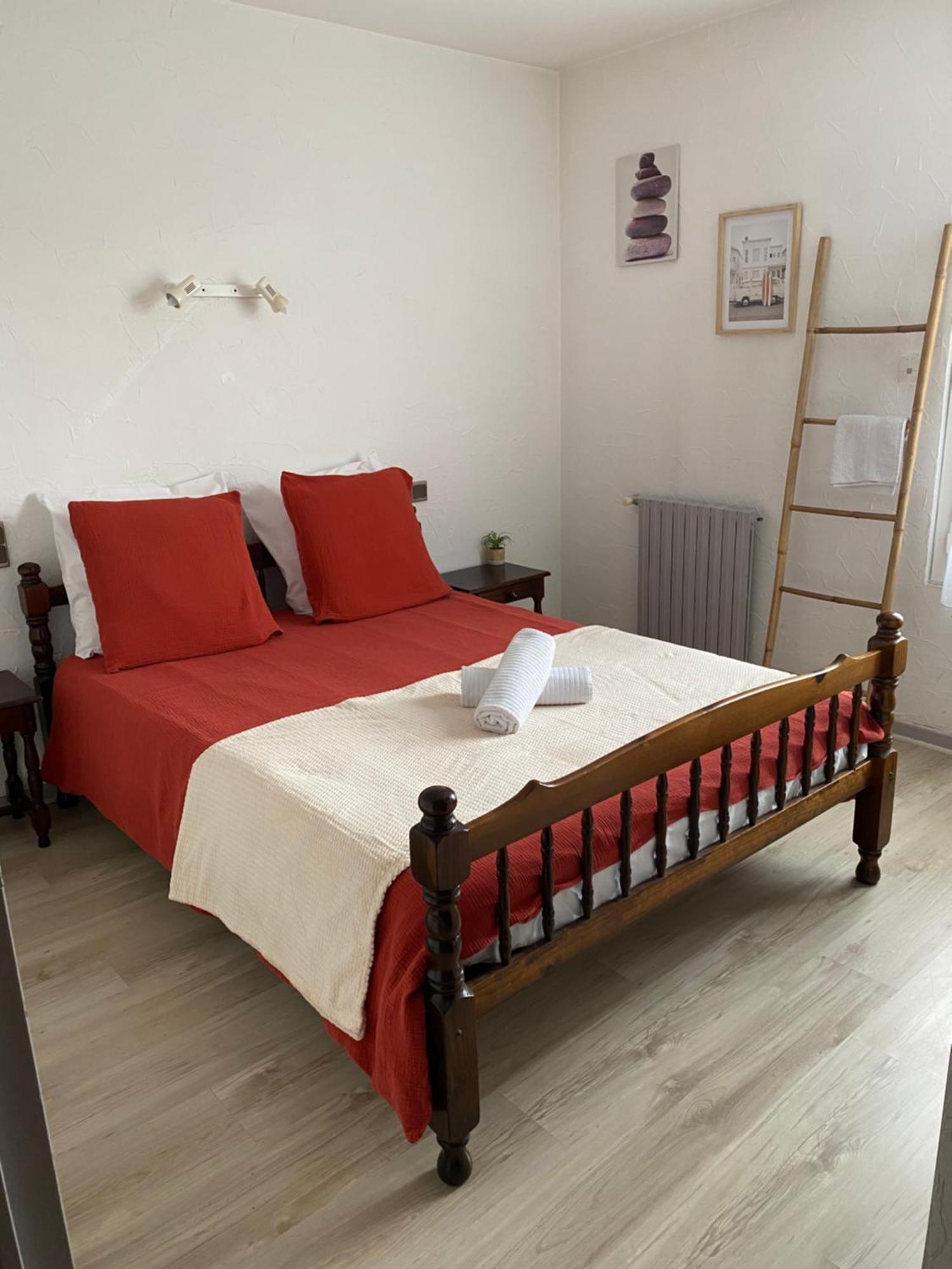 L' Auberge Campagnarde, Lourdes Poueyferre Экстерьер фото